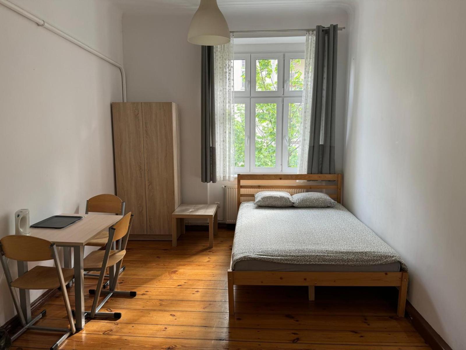 Albergue Lilia House Poznan Exterior foto