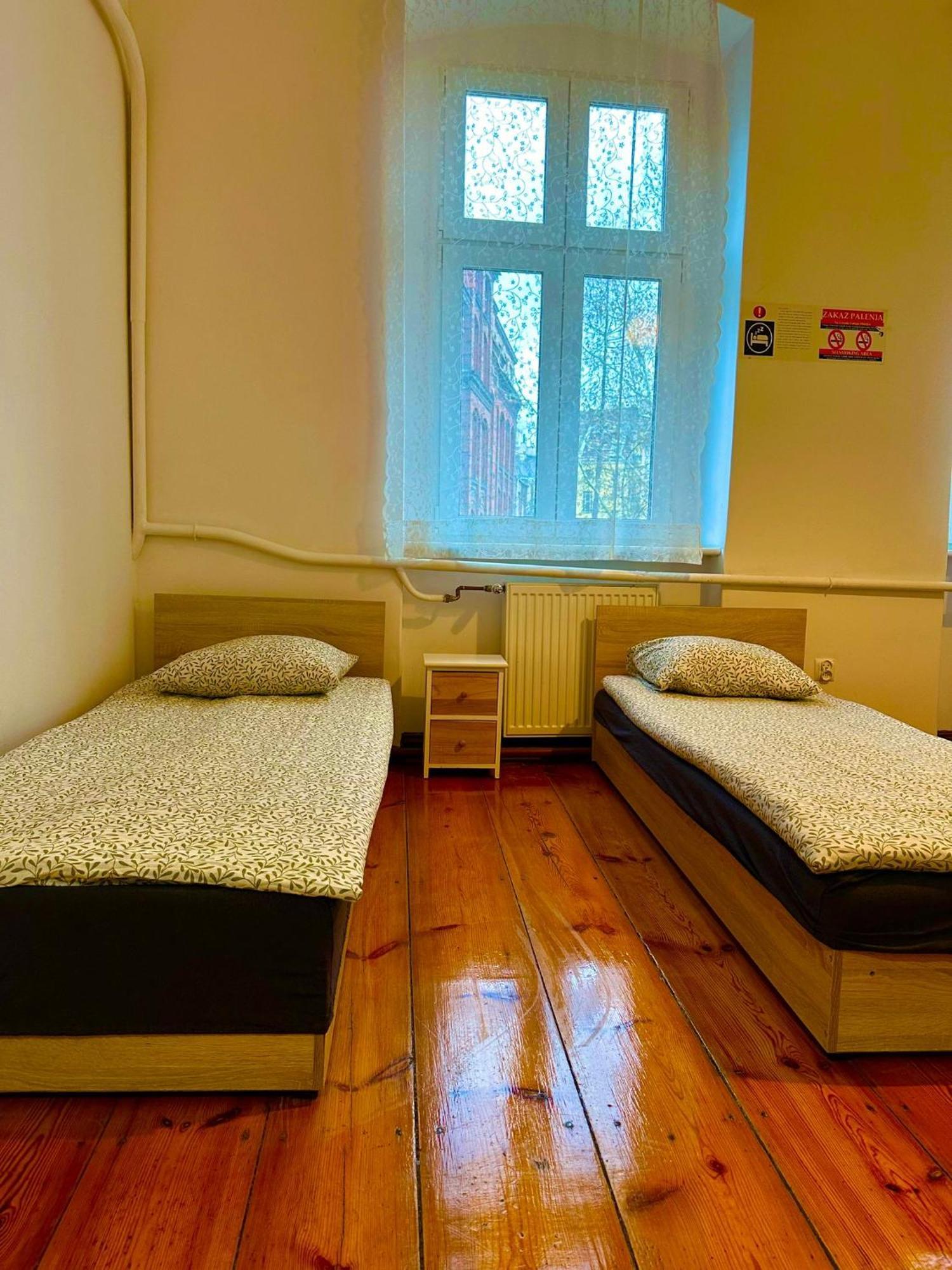 Albergue Lilia House Poznan Exterior foto