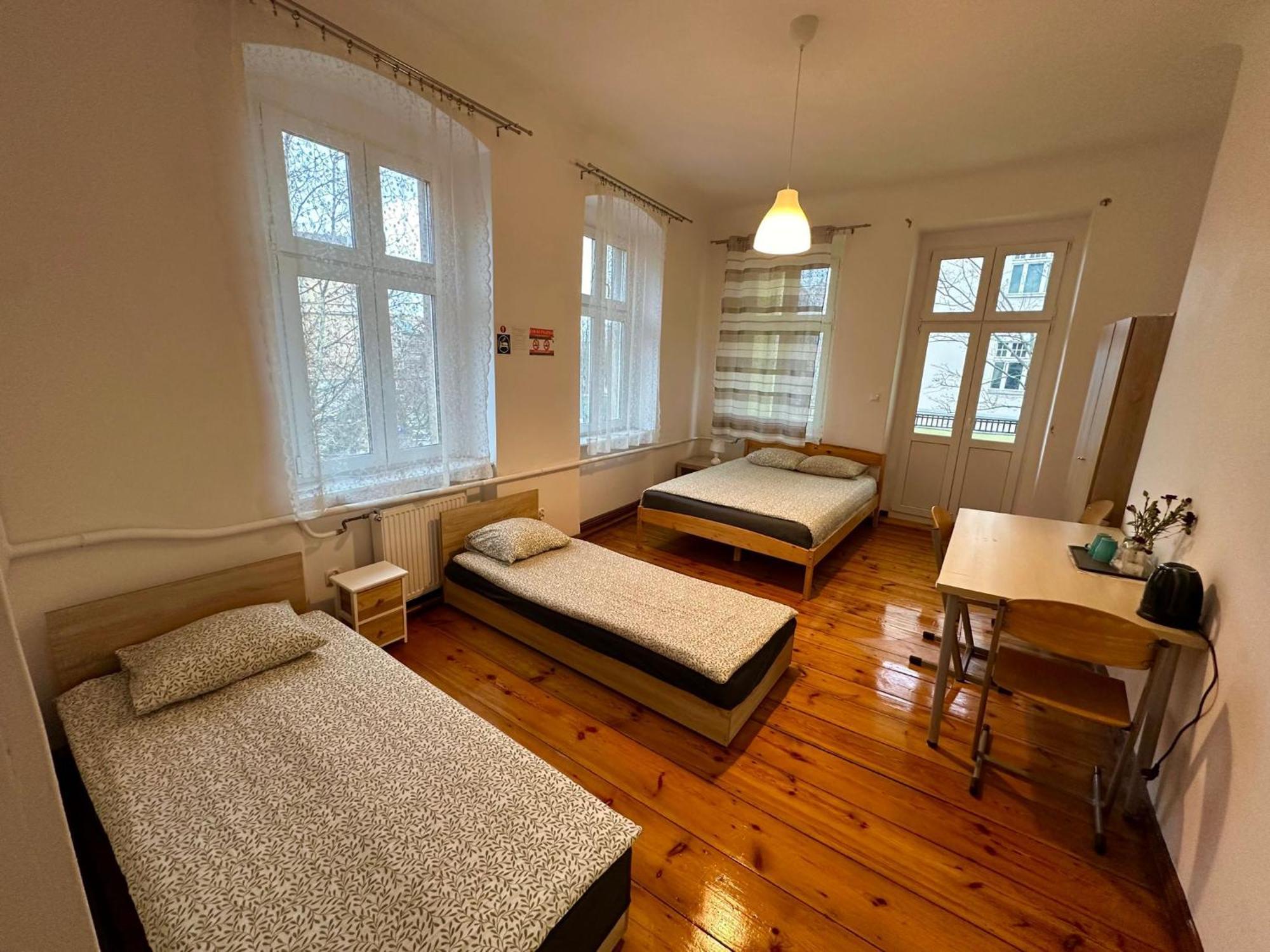 Albergue Lilia House Poznan Exterior foto
