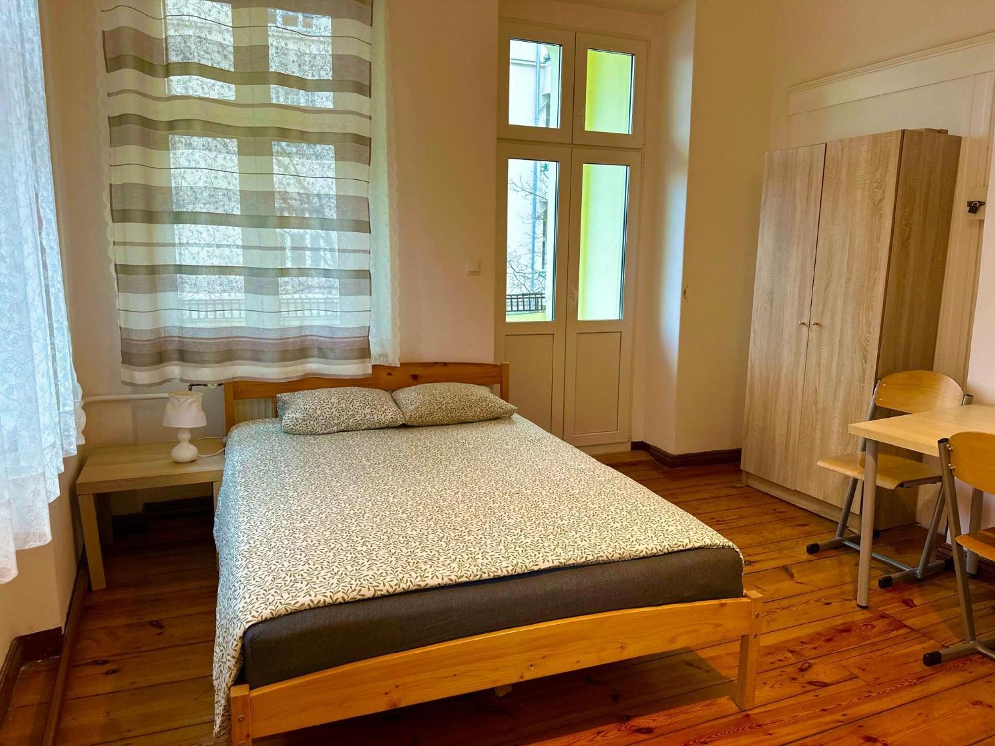 Albergue Lilia House Poznan Exterior foto