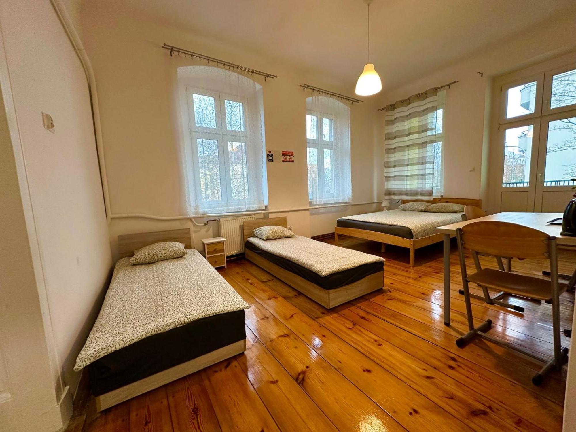 Albergue Lilia House Poznan Exterior foto
